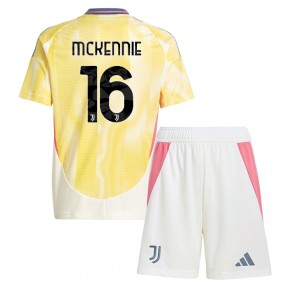 Juventus Weston McKennie #16 Gostujuci Dres za Dječji 2024-25 Kratak Rukavima (+ kratke hlače)